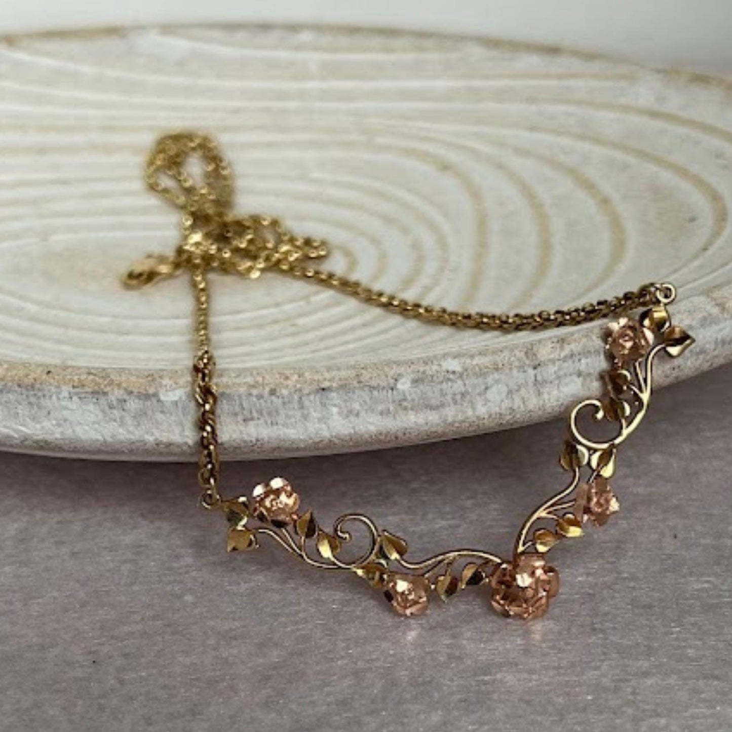 Vintage 10K Yellow Gold Rose Motif Necklace with Rope Chain - 18”