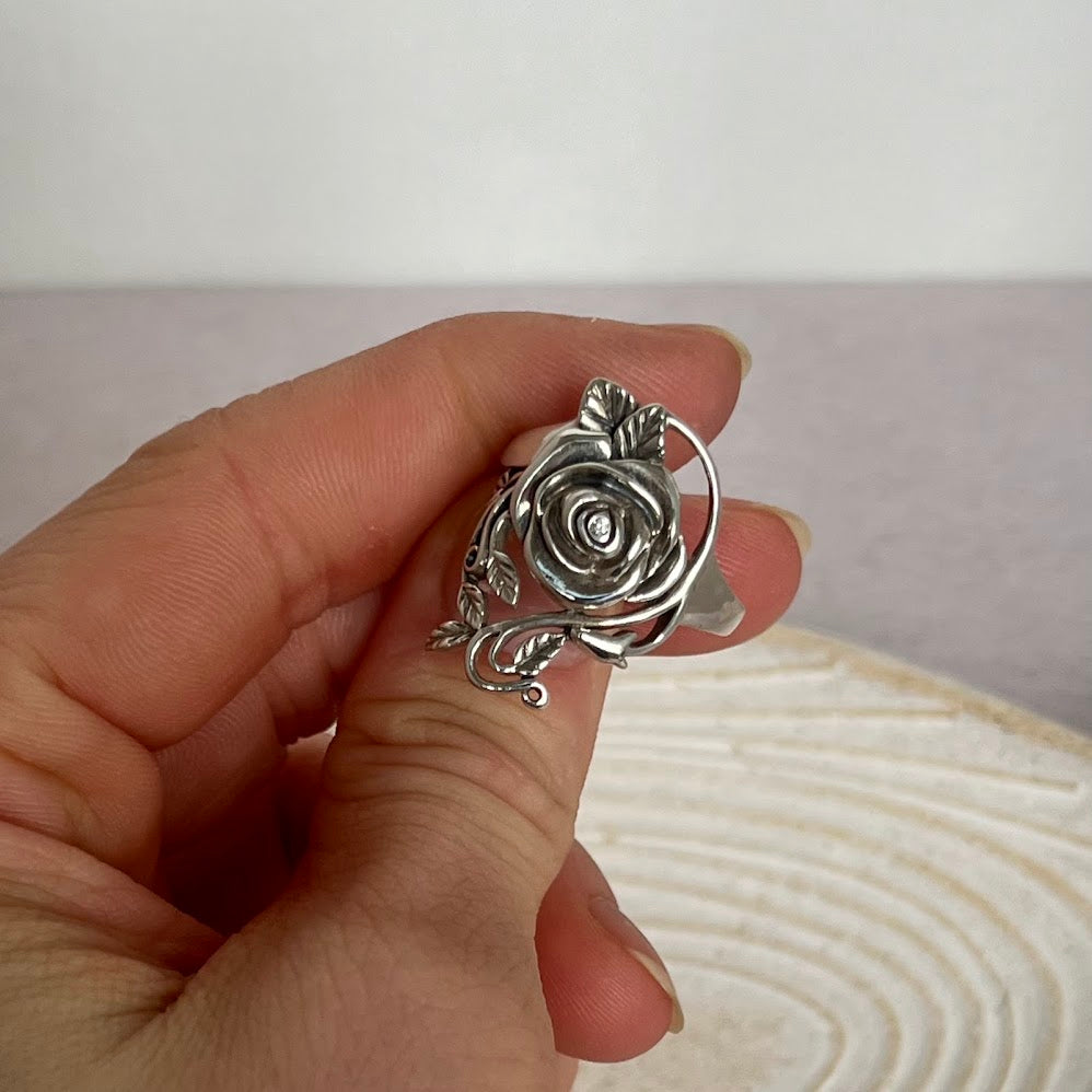Vintage Sterling Silver Rose Ring with CZ Accent | Size 9