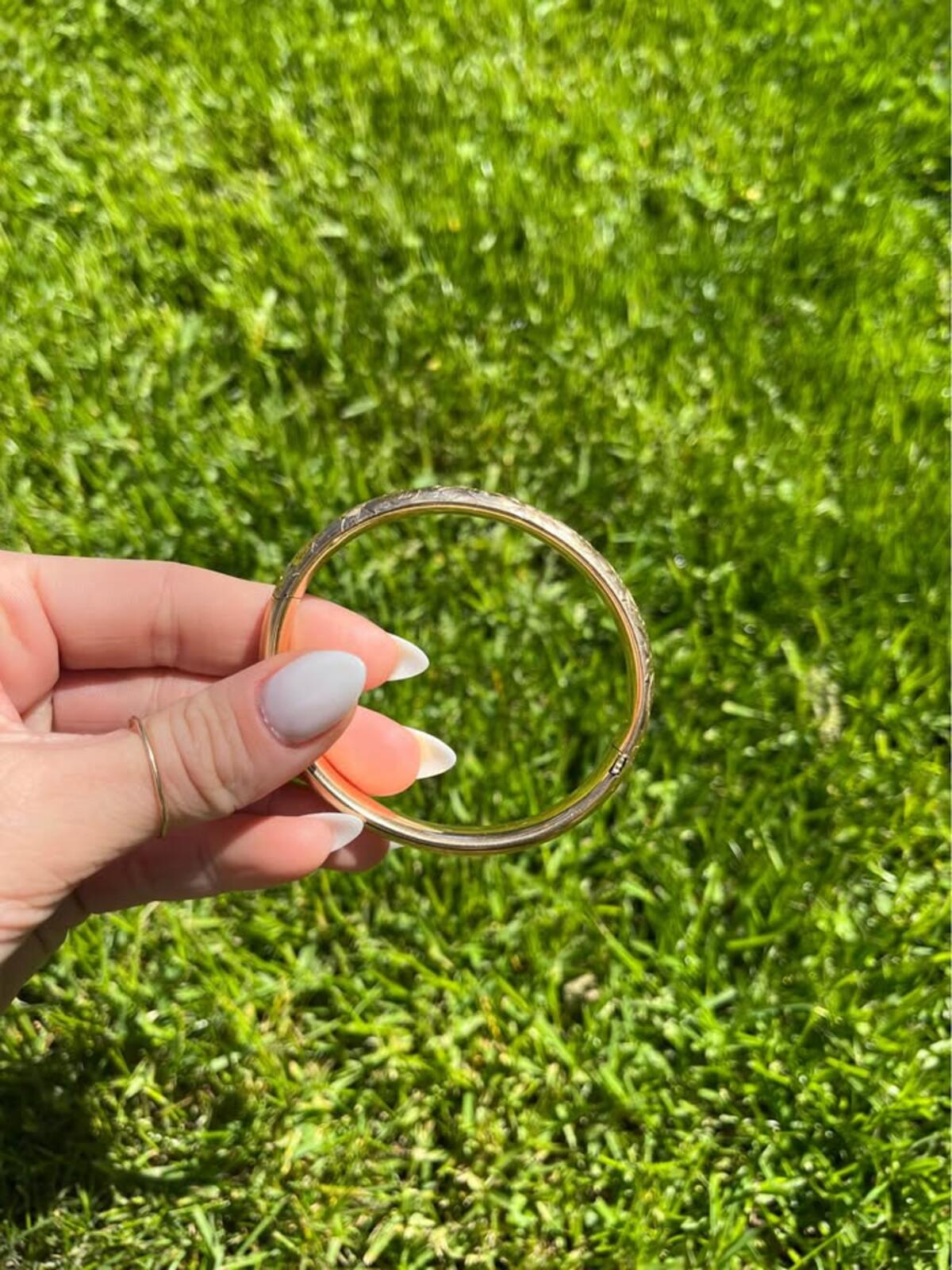 Vintage 10k Yellow Gold Floral Bangle - 11.80g