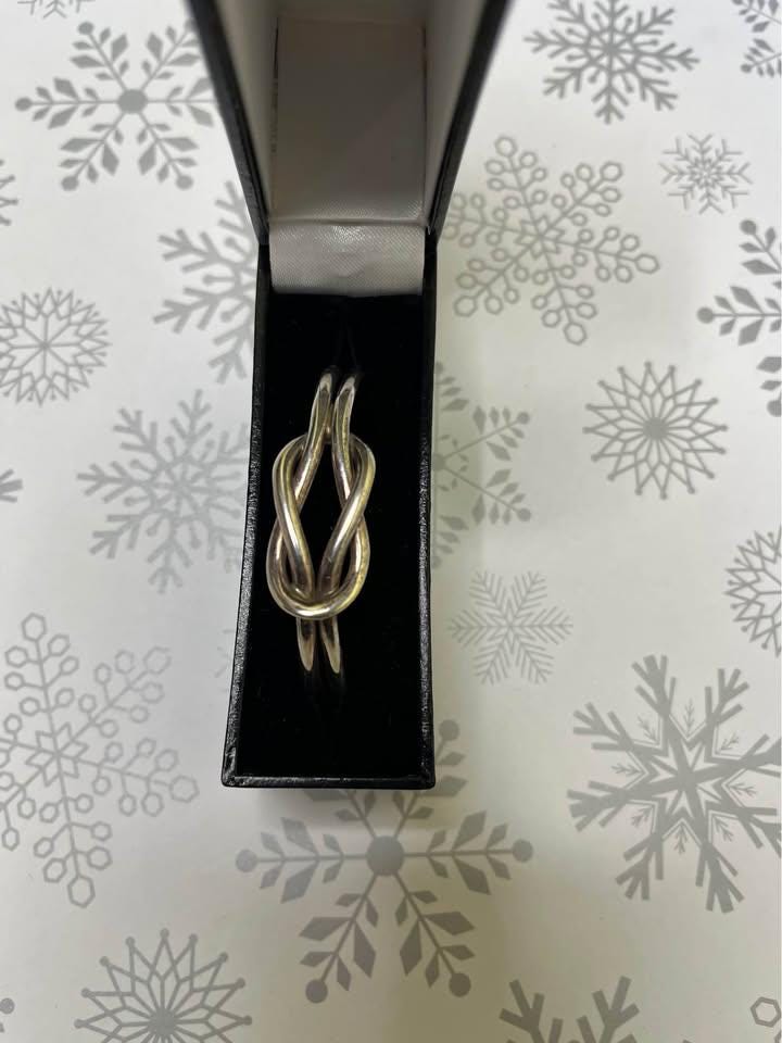 Vintage Sterling Silver “Love Knot” Cuff Bracelet – 13.64g