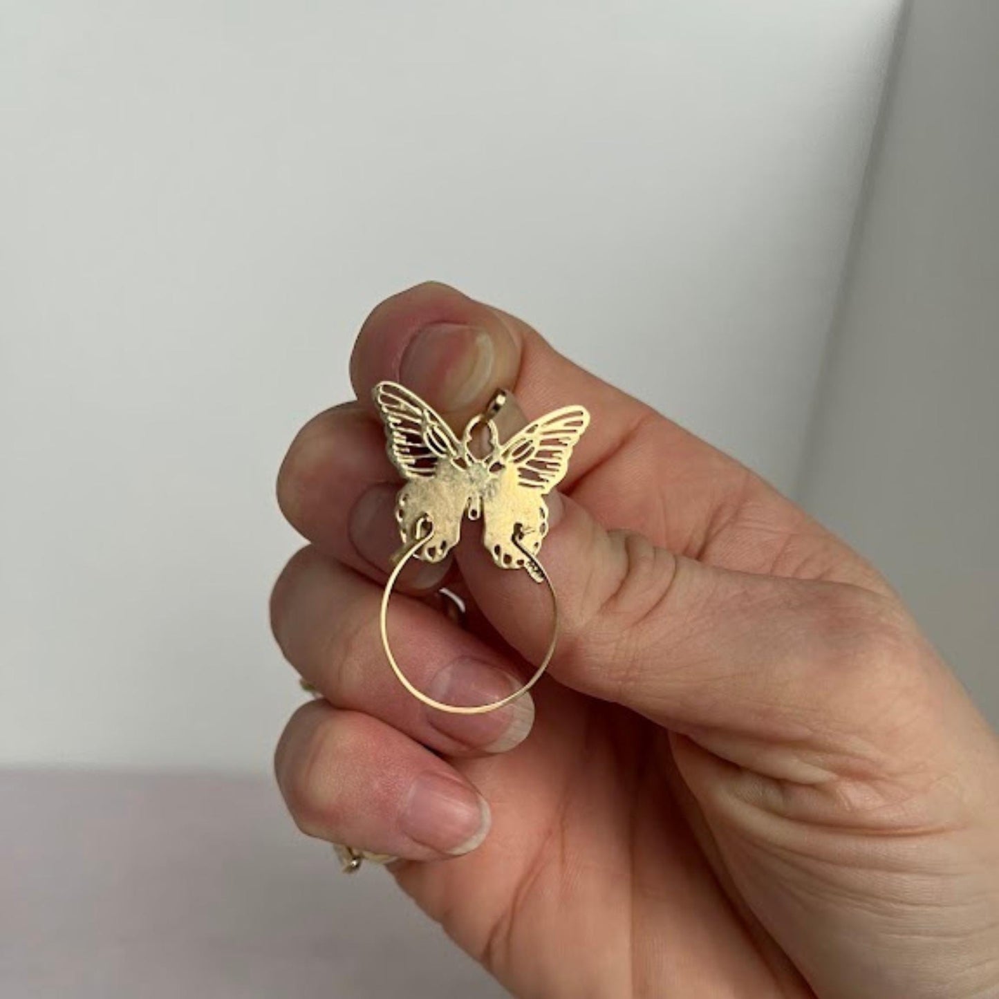 Vintage 14k Yellow Gold Butterfly Charm Holder Pendant – Layering Necklace