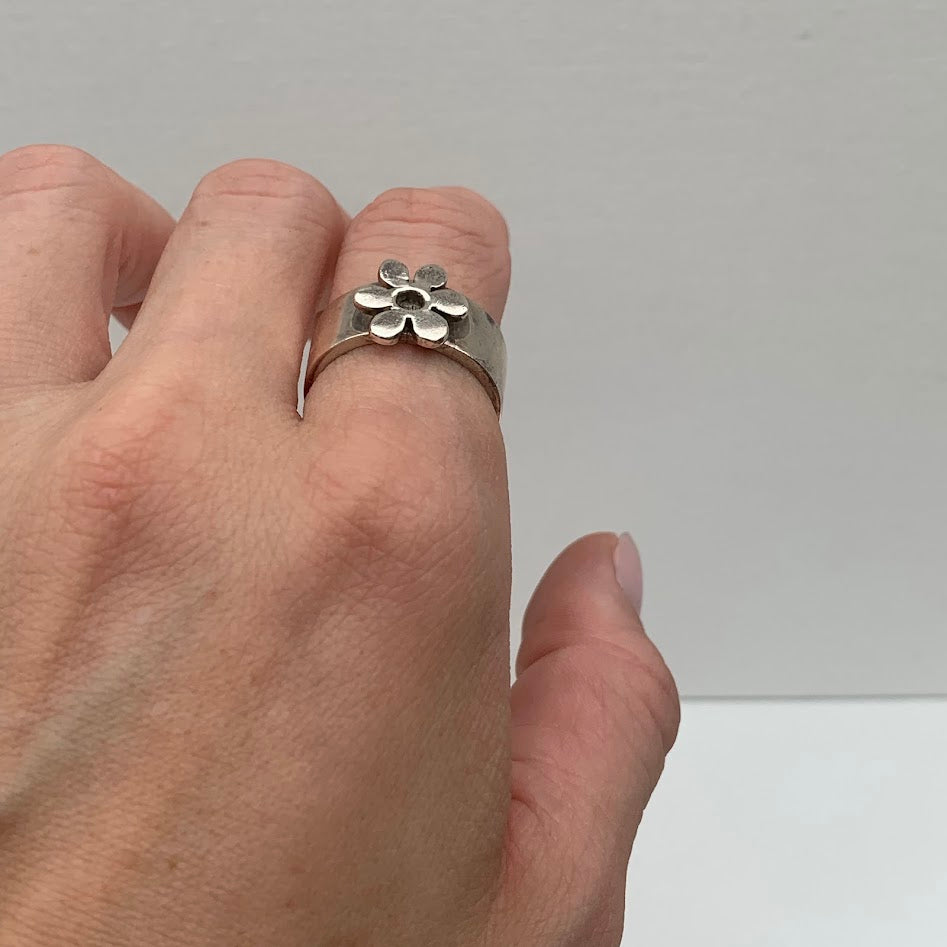 Vintage Mexico 925 Sterling Silver Flower Ring | Chunky Statement Band Size 8.5