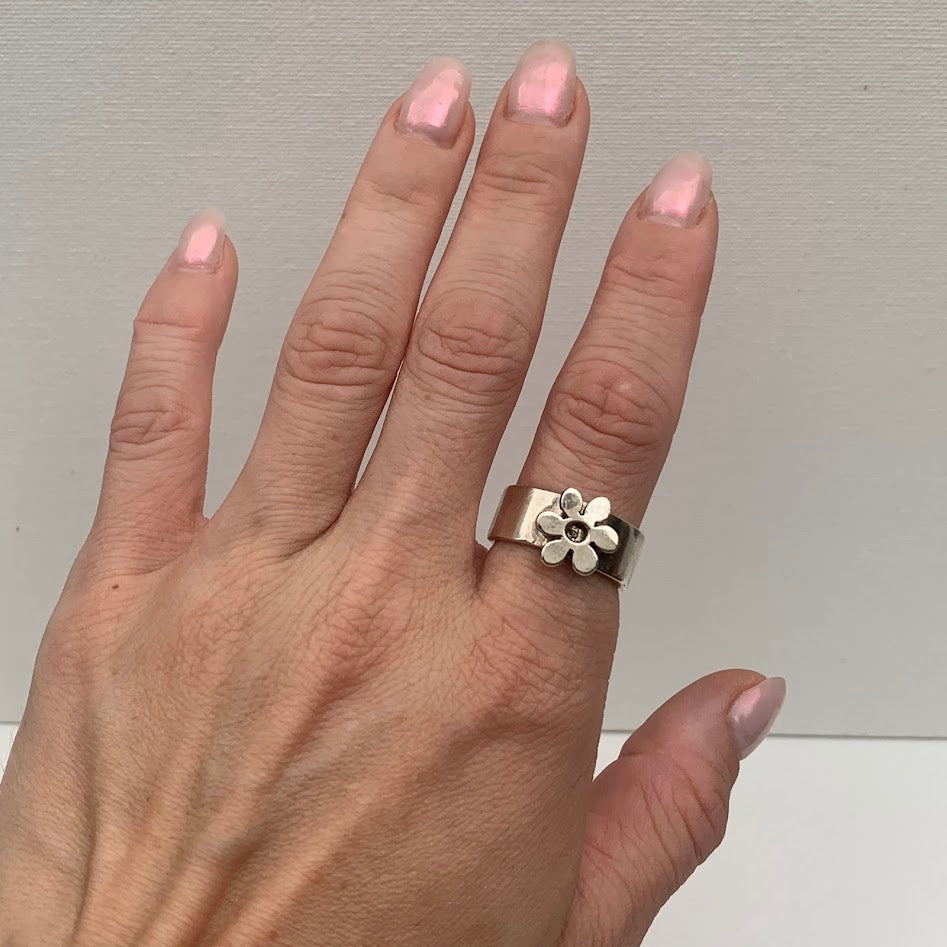 Vintage Mexico 925 Sterling Silver Flower Ring | Chunky Statement Band Size 8.5