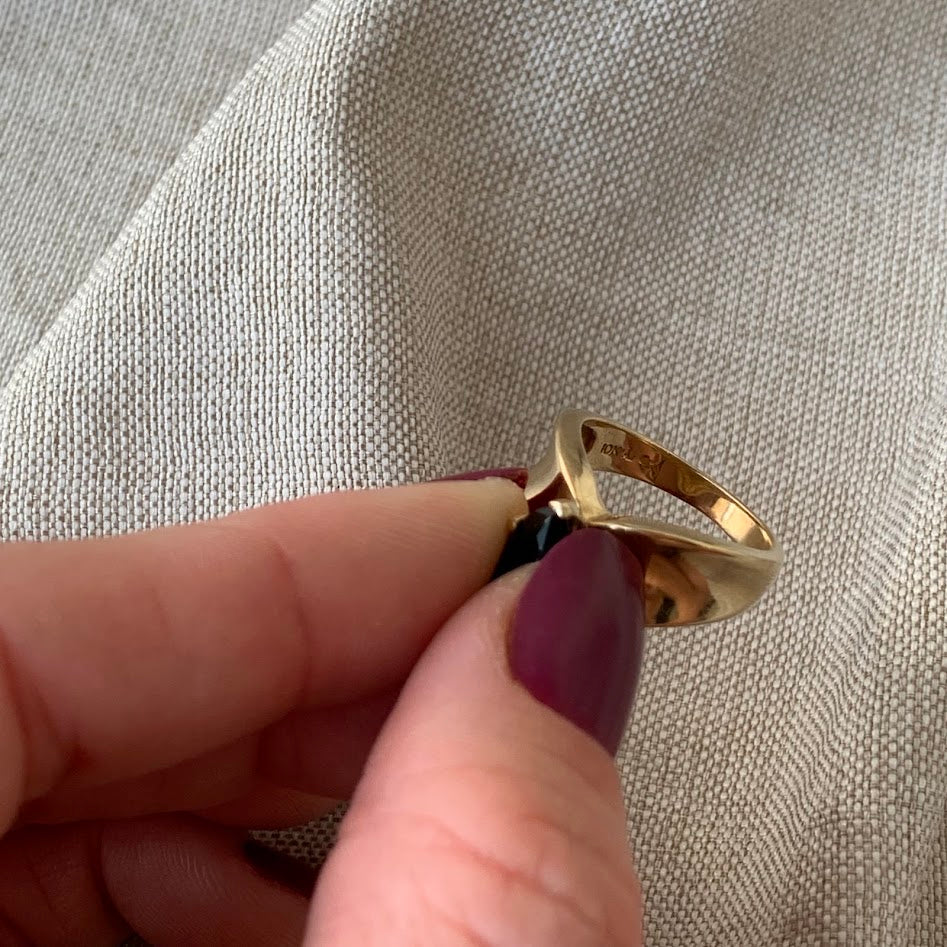 10K Gold Marquise Black Onyx Statement Ring | 5.42g | Size 6.5