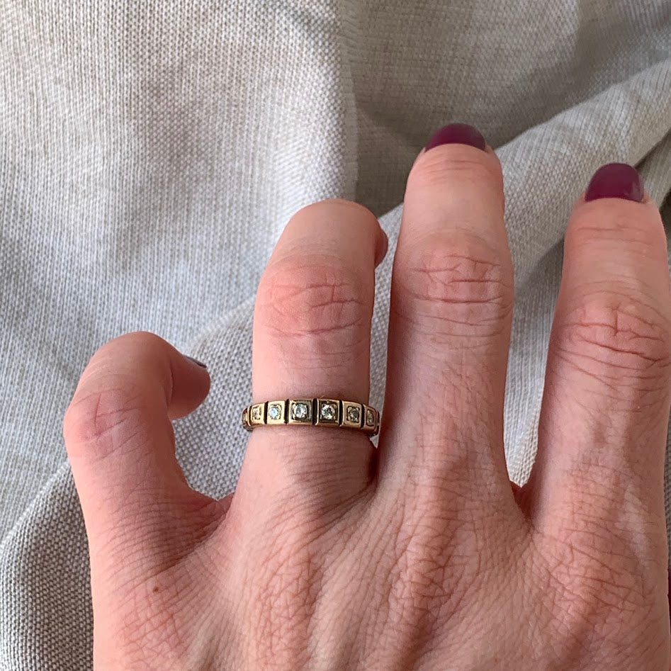Vintage 1977 9ct Gold Diamond Half Eternity Ring | 2.08g | Size 5.5