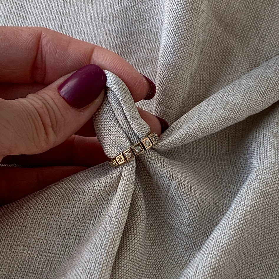 Vintage 1977 9ct Gold Diamond Half Eternity Ring | 2.08g | Size 5.5