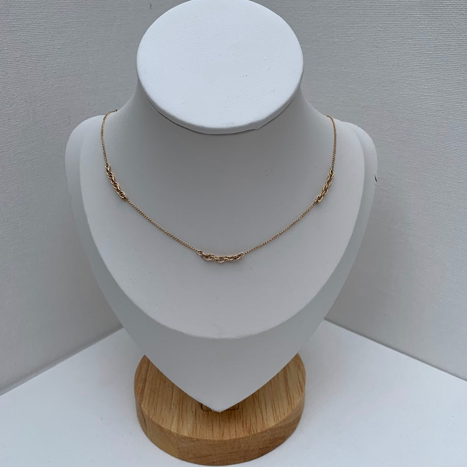 10K Gold Curb Link Station Necklace | 2.34g | 15"