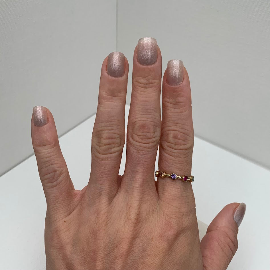 10K Gold Multicolour Stone Band Ring | Size 8 | 1.66g