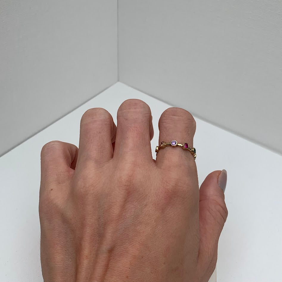 10K Gold Multicolour Stone Band Ring | Size 8 | 1.66g