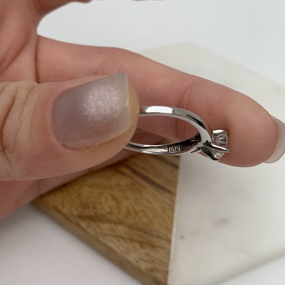 10K White Gold CZ Solitaire Ring | 2.03g | Size 7.75