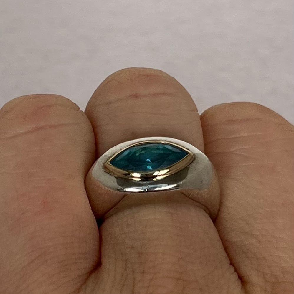 Vintage Blue Topaz Ring 925 Sterling Silver & 14k Gold East West Marquise Size 7