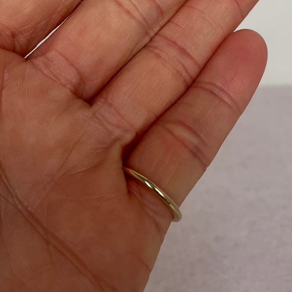 10K Solid Yellow Gold East–West Marquise Moissanite Pinky Ring – 2 CT