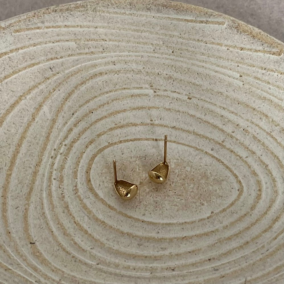 14K Solid Yellow Gold Teardrop Stud Earrings