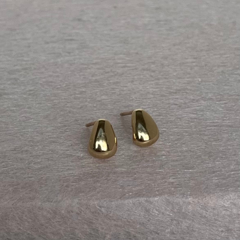 14K Solid Yellow Gold Teardrop Stud Earrings