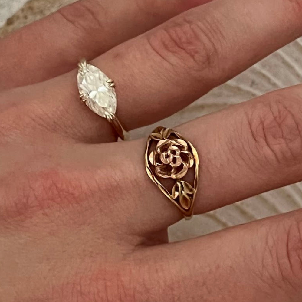 Vintage Estate 10K Solid Gold & Rose Gold Diamond Cut Band Ring