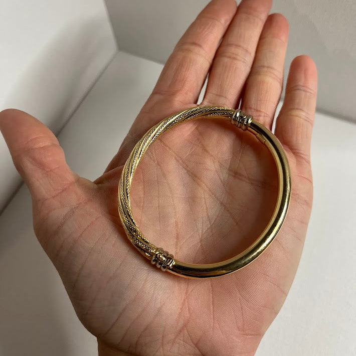 Vintage 10K Gold Textured Bangle Bracelet | 9.9g | Two-Tone Accents