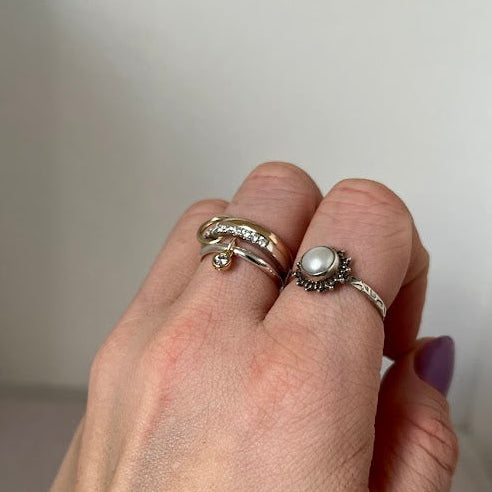 Vintage Style Pearl Sunburst Ring in Sterling Silver - Size 8.25