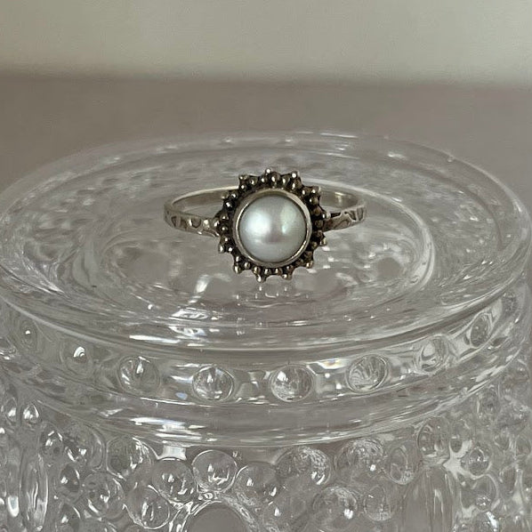 Vintage Style Pearl Sunburst Ring in Sterling Silver - Size 8.25