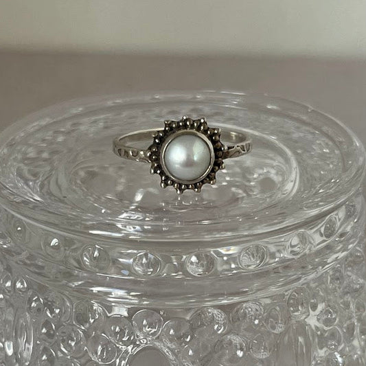 Vintage Style Pearl Sunburst Ring in Sterling Silver - Size 8.25