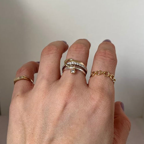 10k Solid Gold Oval Link Ring - Size 8
