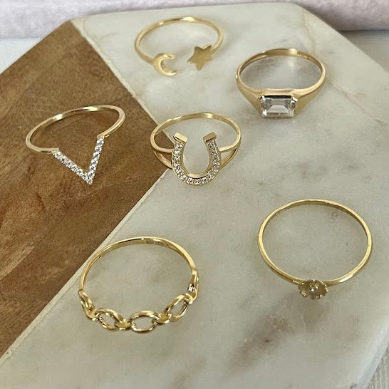 10k Solid Gold Oval Link Ring - Size 8