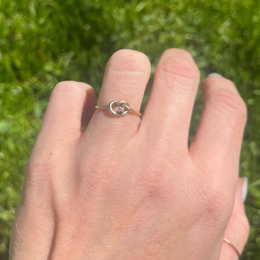 10k Yellow Gold and Natural Diamond Lovers Knot Ring - Size 5.5 - 1.2g