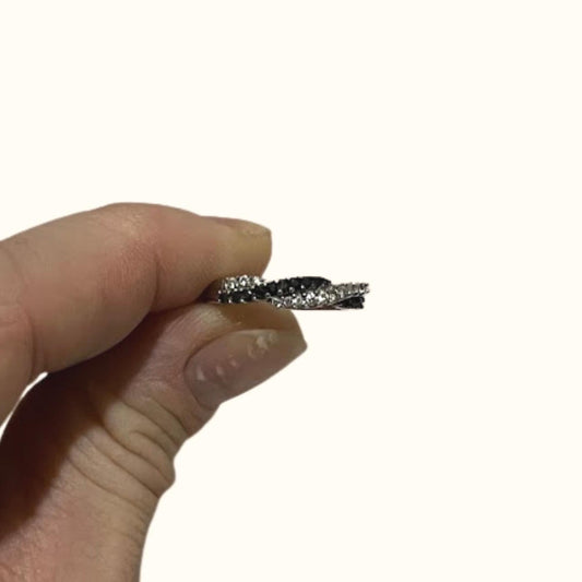 10K White Gold Black & White Diamond Twist Ring | Solid Gold | Size 6